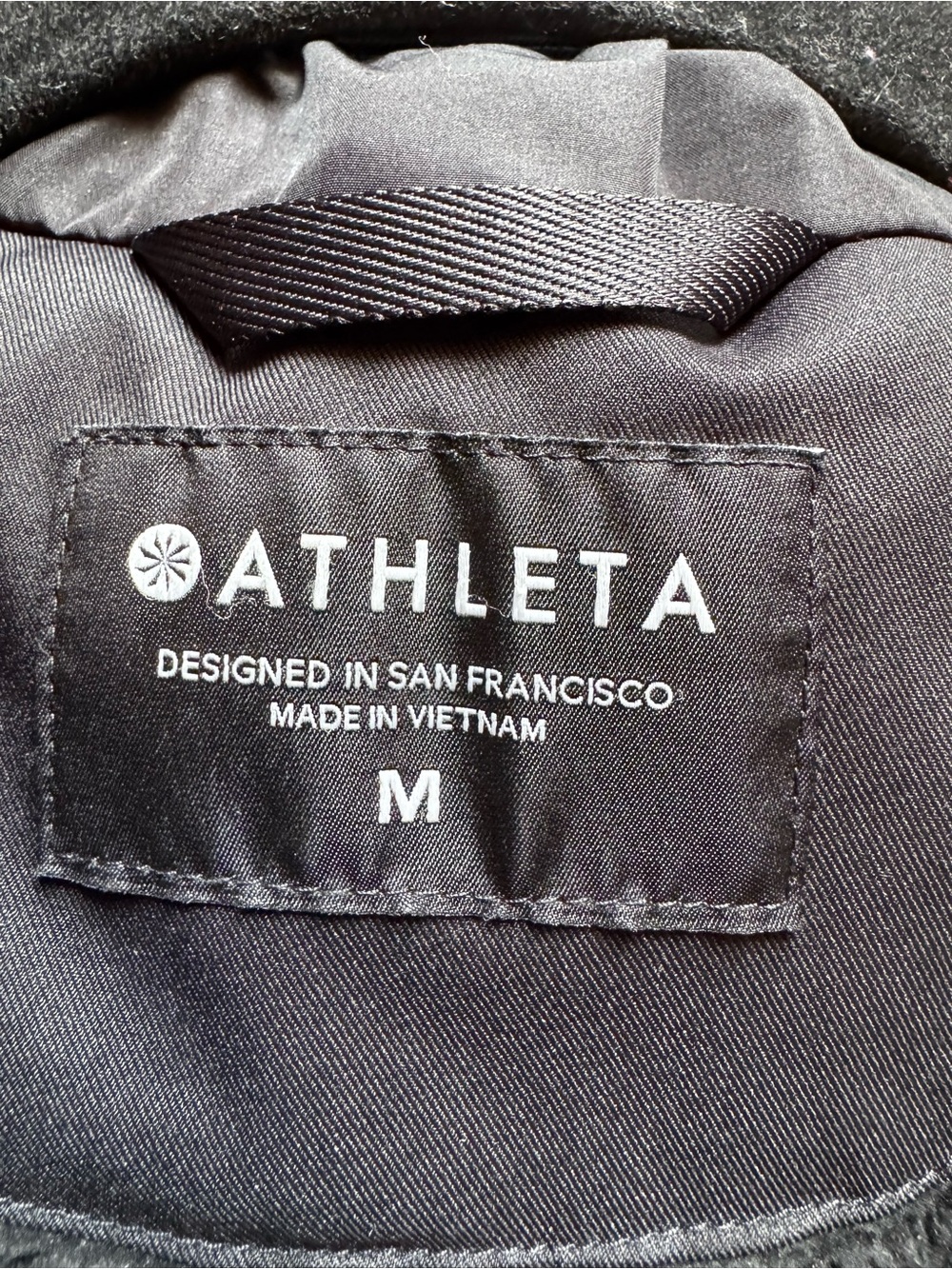 Athleta Lakeview Rainout Parka Coat medium - Picture 7 of 11